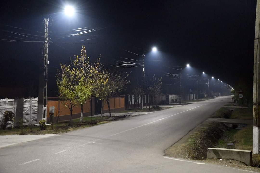 Administrația de la Răcari, a finalizat cu succes proiectul de modernizare și gestionare inteligentă a iluminatului public în oraşul Răcari