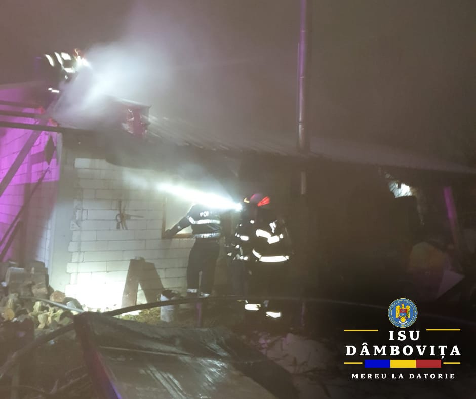 Incendiu produs la o hală în Orașul Răcari, sat Mavrodin, Garda de Intervenție Răcari acționează cu două autospeciale de stingere cu apă și spumă