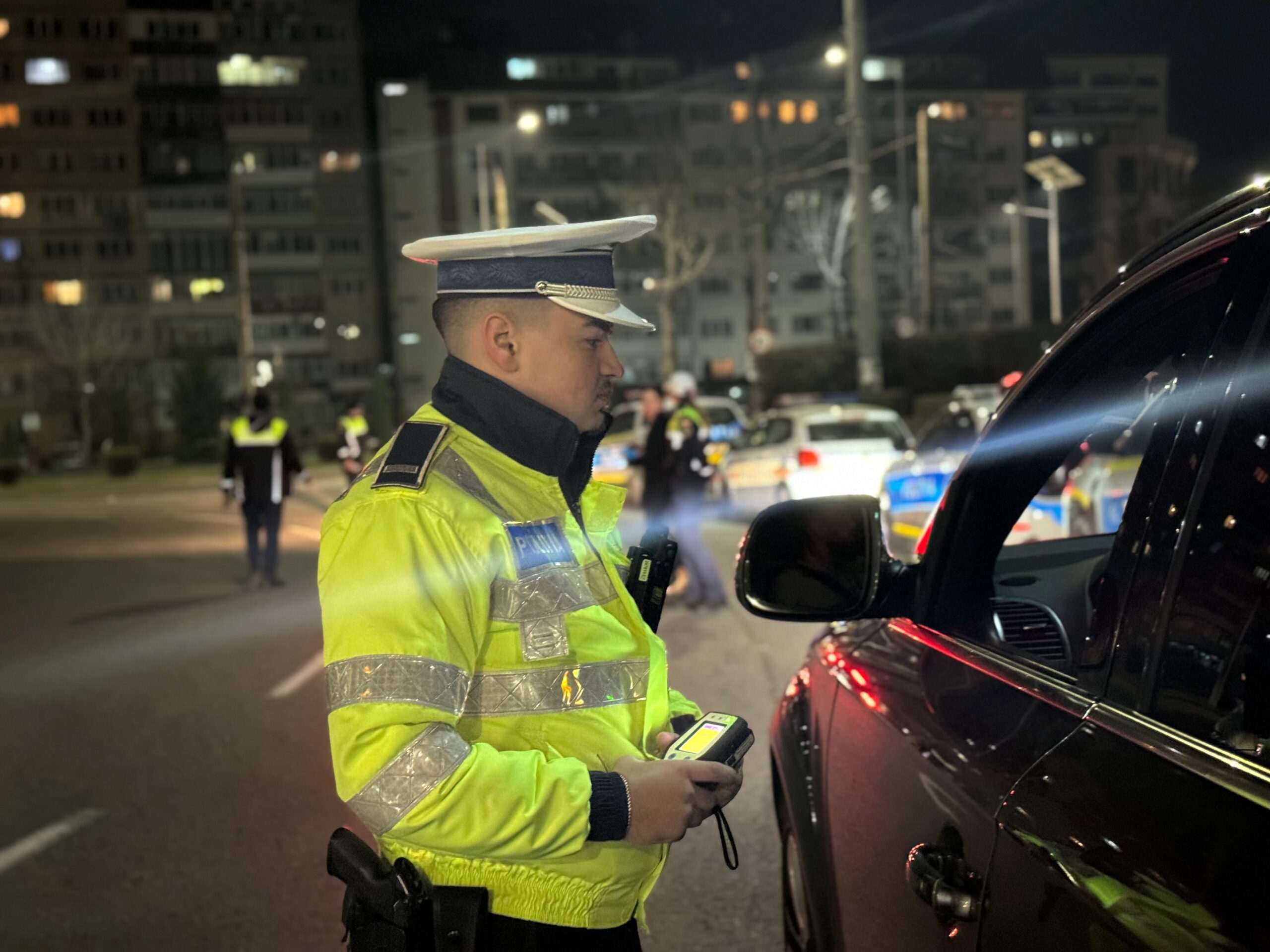 Polițiștii rutieri dâmbovițeni au acționat pentru depistarea  șoferilor beți sau drogați ,în cursul nopții de 9 spre 10 martie 